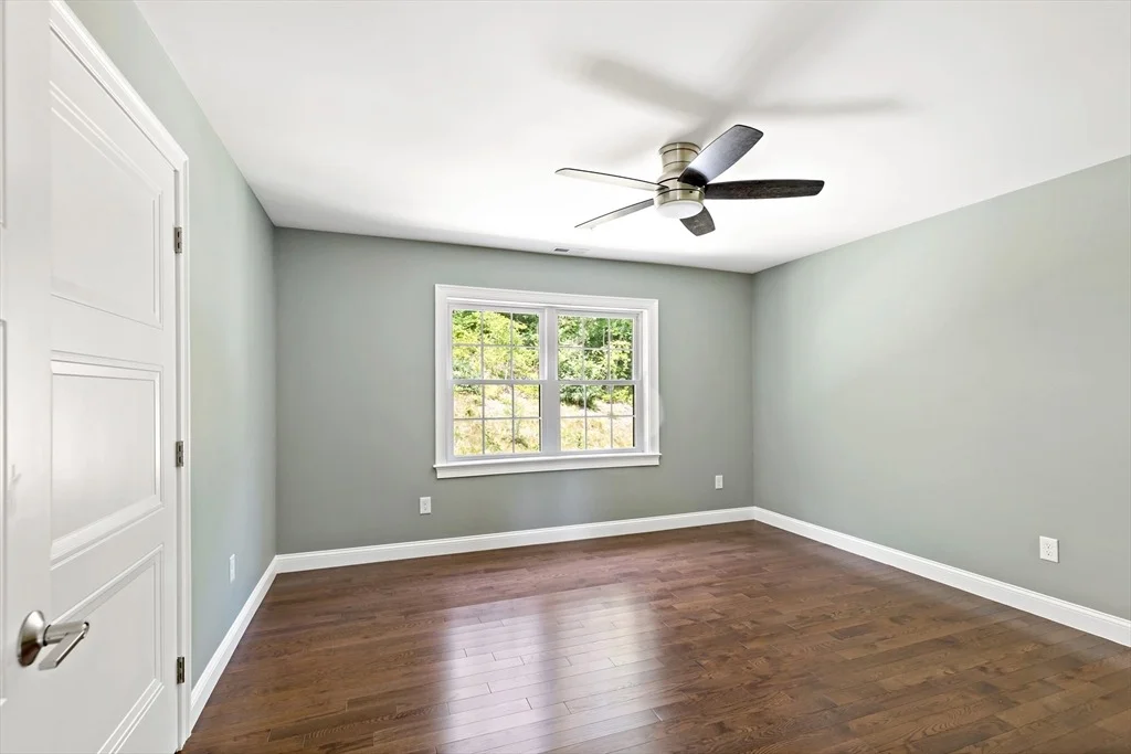 Photo of 50 Wayside Ln