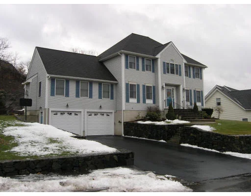 Photo of 7 Mawn Dr