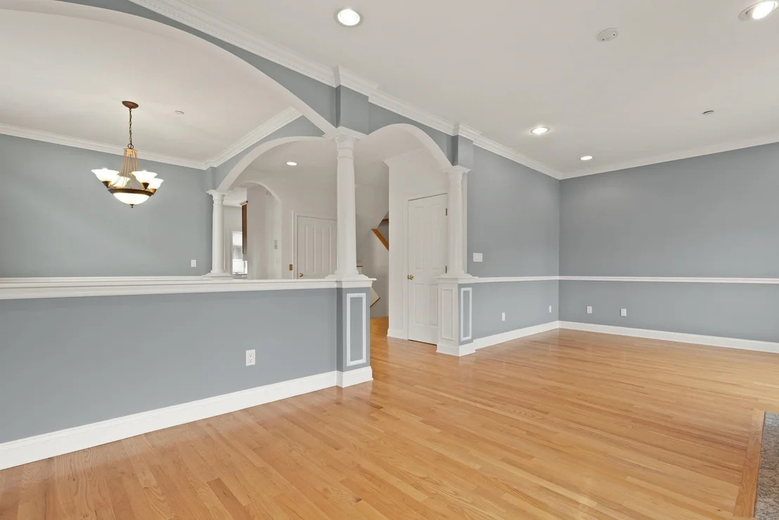Photo of Unit 8 at 8 Dansreau Place