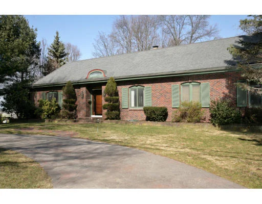 Photo of 31 Whiton Ave