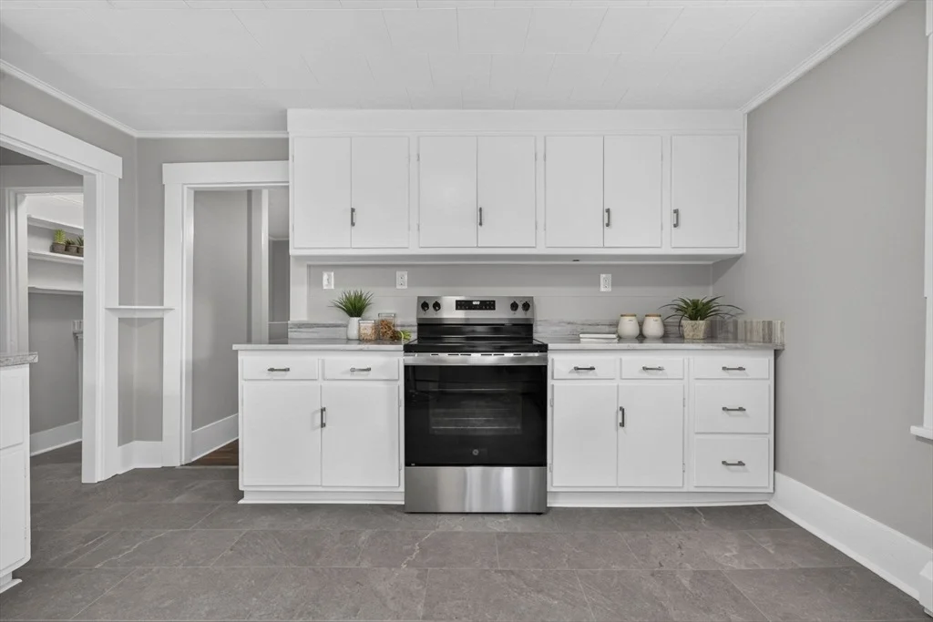 Photo of 70 Juniper St