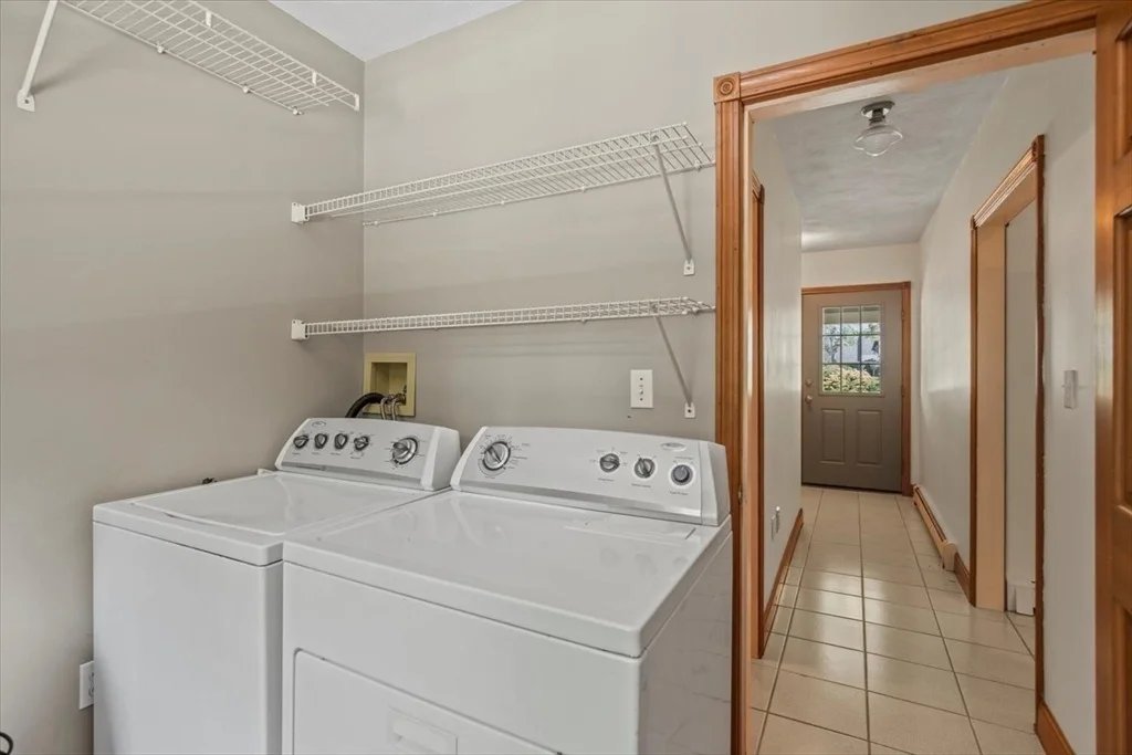 Photo of 12 Coombs Cir