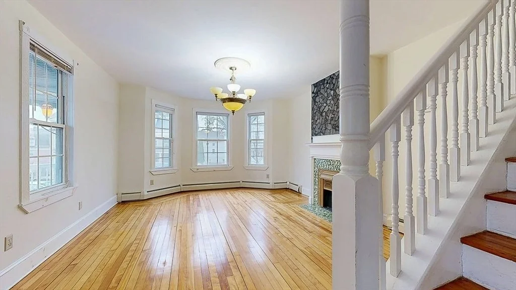 Photo of 8 Crown Street