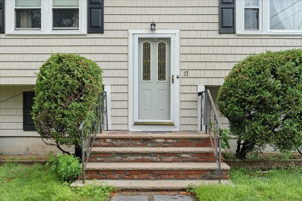 Photo of 17 Brewster Dr