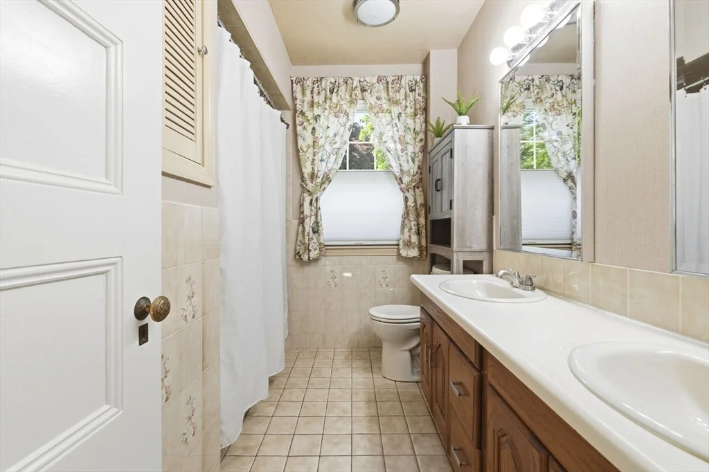 Photo of 31 Morrison Ave