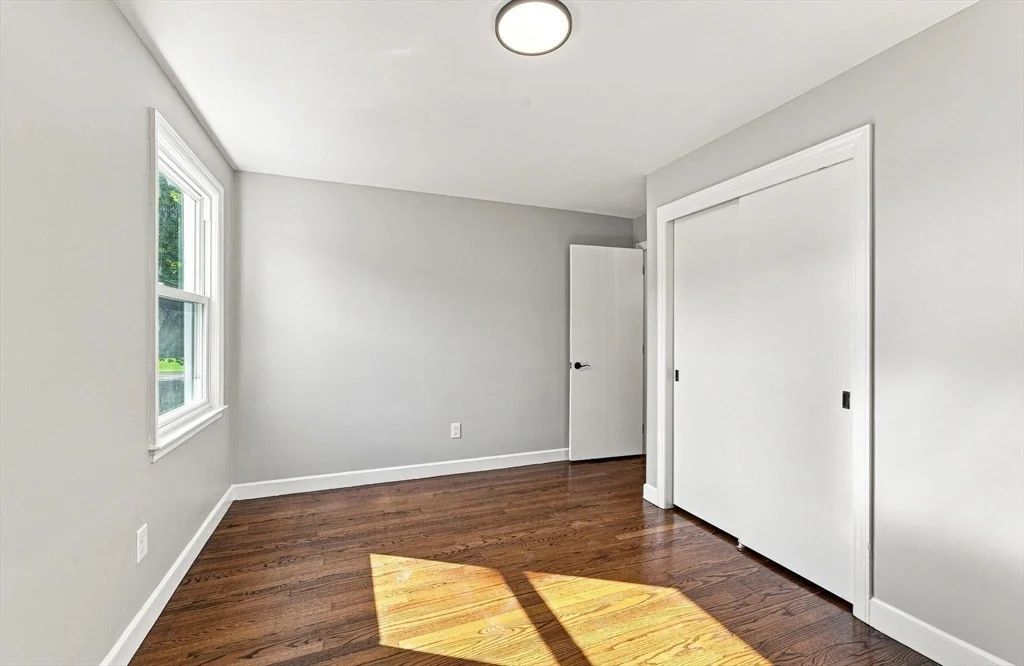 Photo of 3 Maplelawn Dr