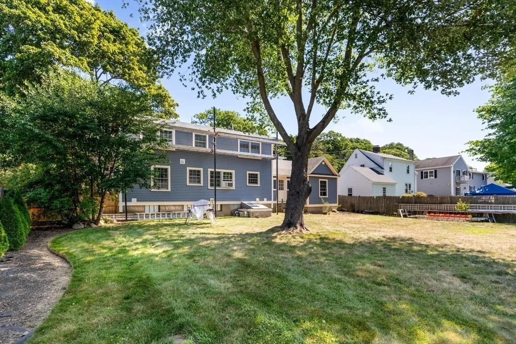 Photo of 34 Heather St