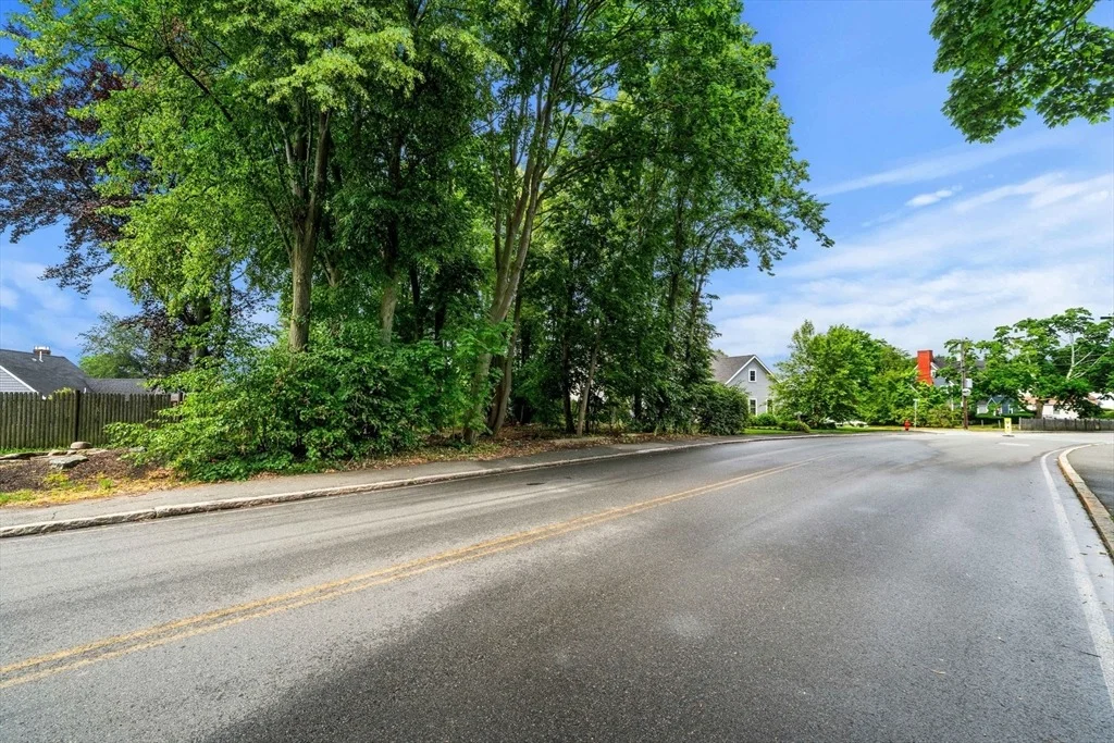 Photo of 239 Nahant Road