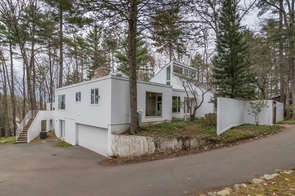 Photo of 43 Morgan Cir