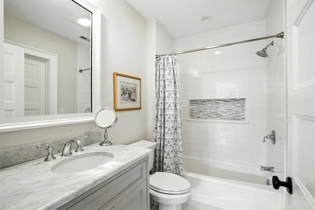 Photo of 15 Winthrop Road