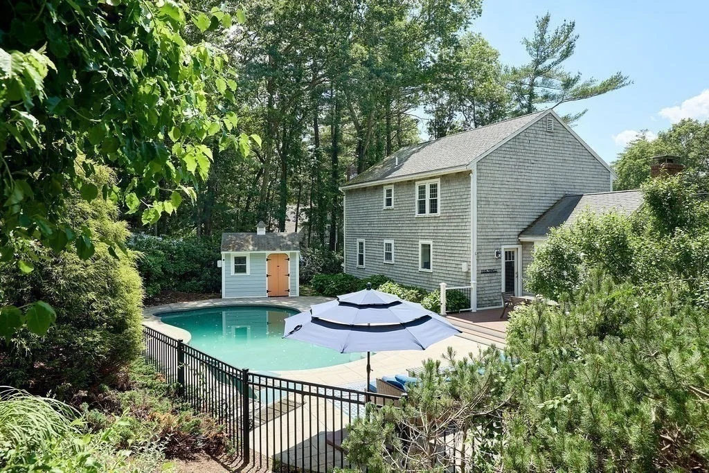 Photo of 137 Peterson Path