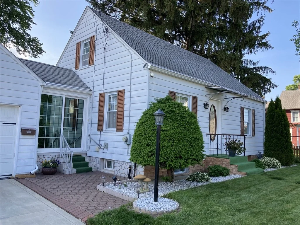 Photo of 13 Smith Ave