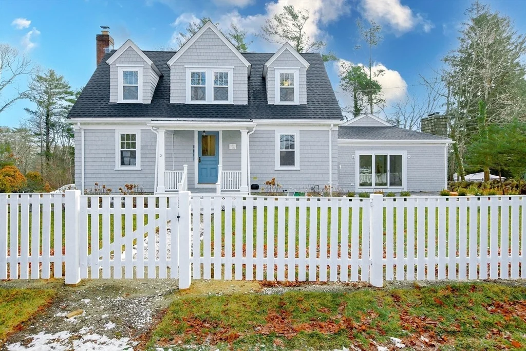 Photo of 3 Pleasant Street