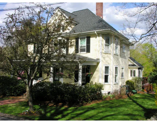 Photo of 263 Maynard Rd