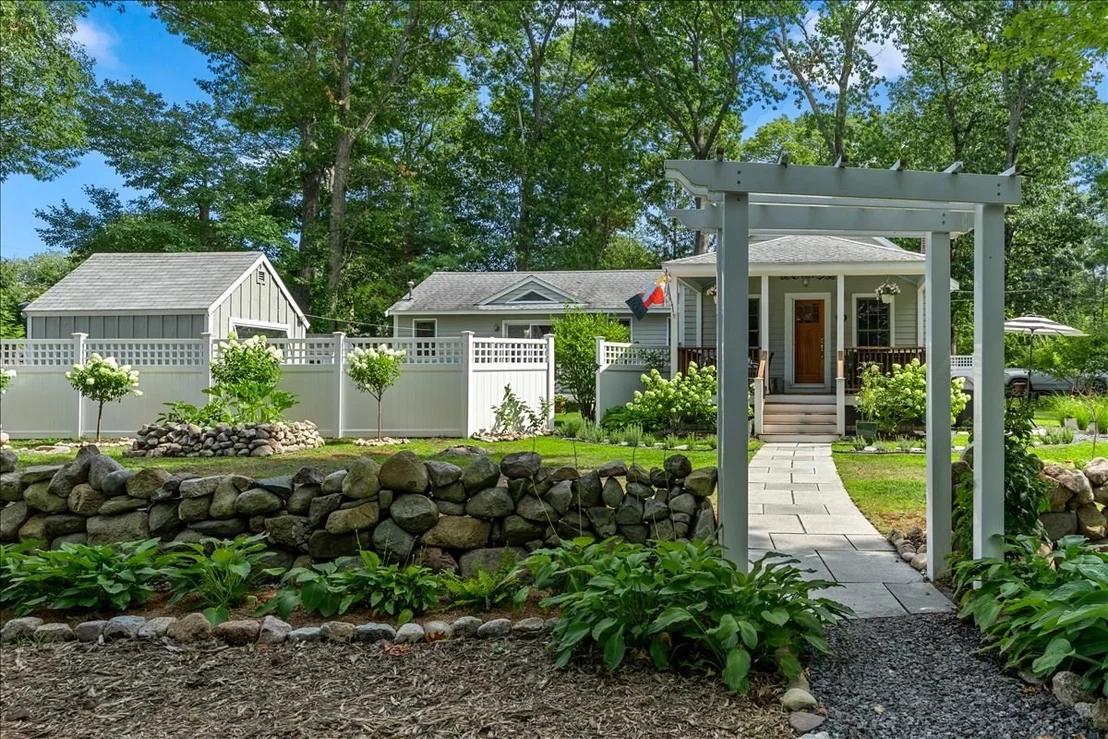 Photo of 51 Edgar Rd