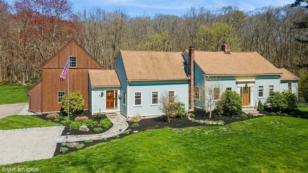 Photo of 82 Chestnut Hill Rd