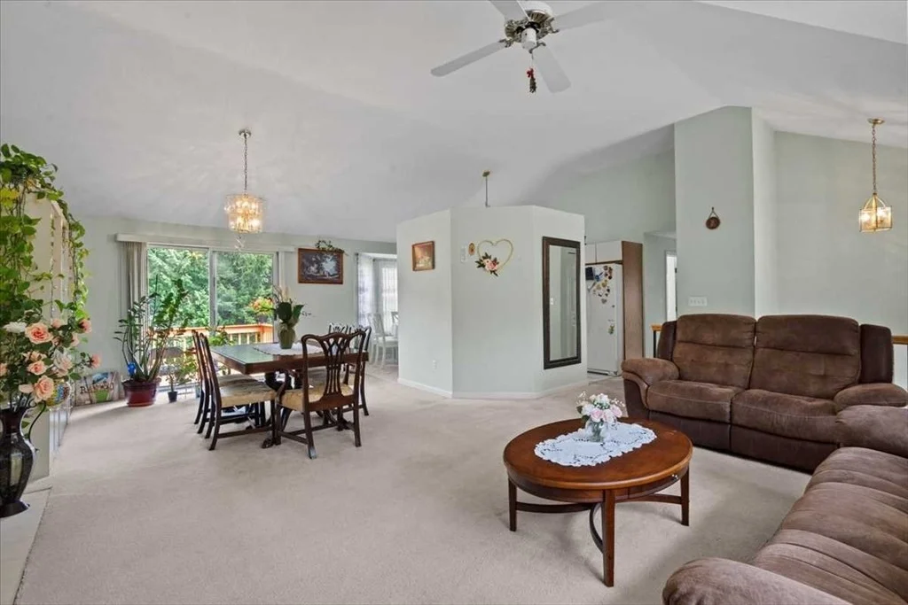 Photo of 6 Moreland Green Dr