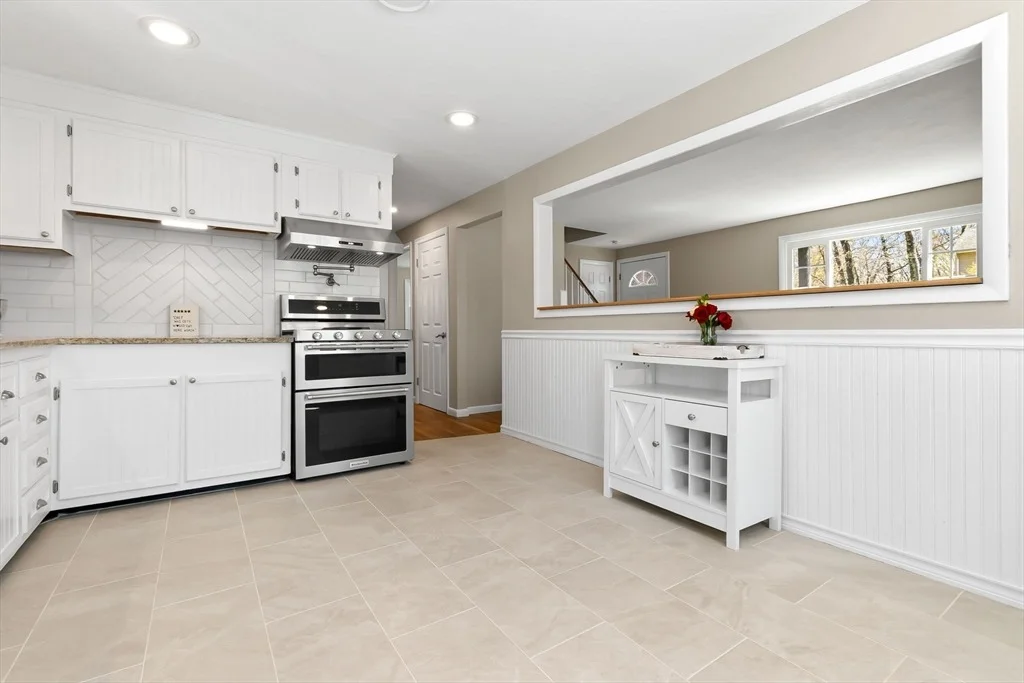 Photo of 6 Ashcroft Cir