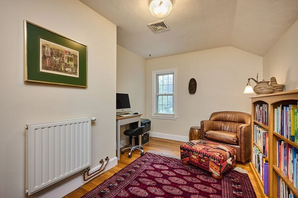 Photo of 236 N. Maple St.