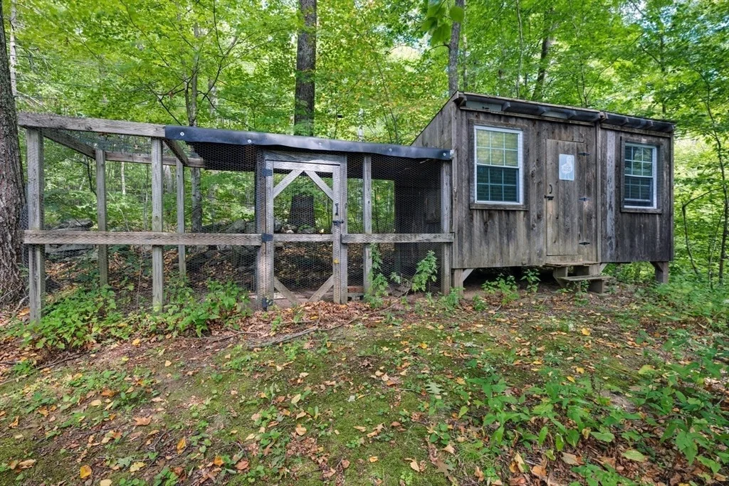 Photo of 170 Thresher Rd.
