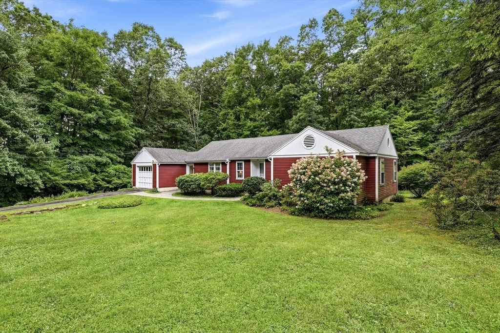 Photo of 18 Red Gate Ln