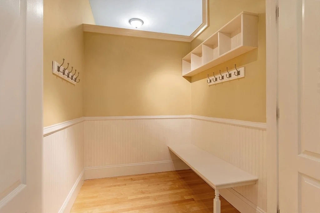 Photo of 19 Whippoorwill Lane
