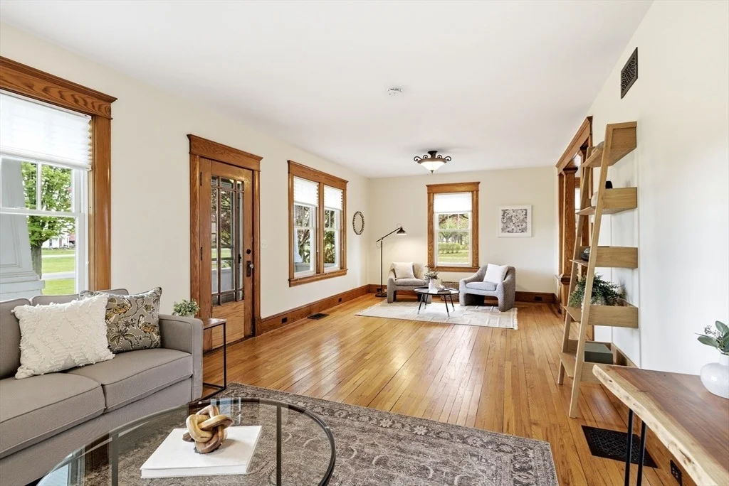 Photo of 111 West St