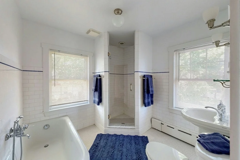 Photo of 11 Pine Ct