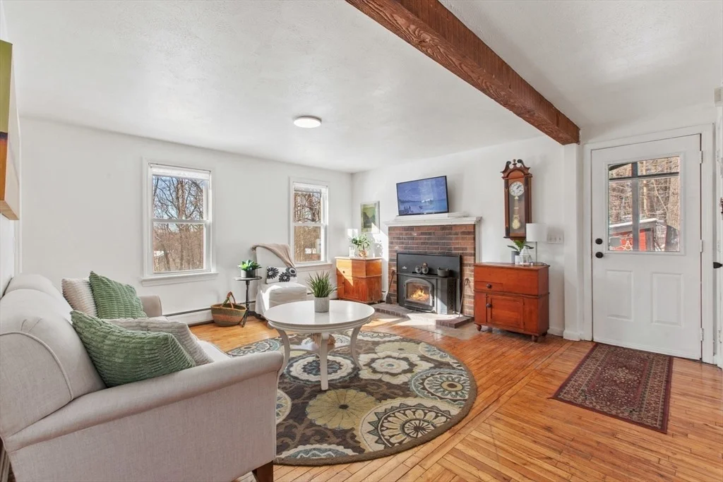 Photo of 5 Fieldstone Lane