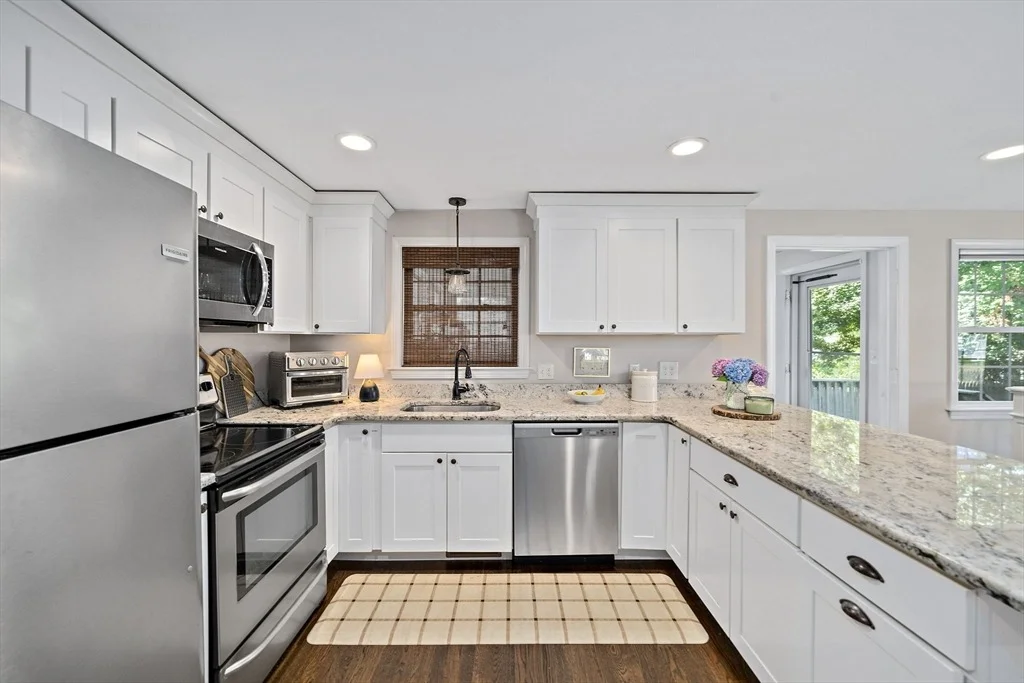 Photo of 33 Bartlett Rd