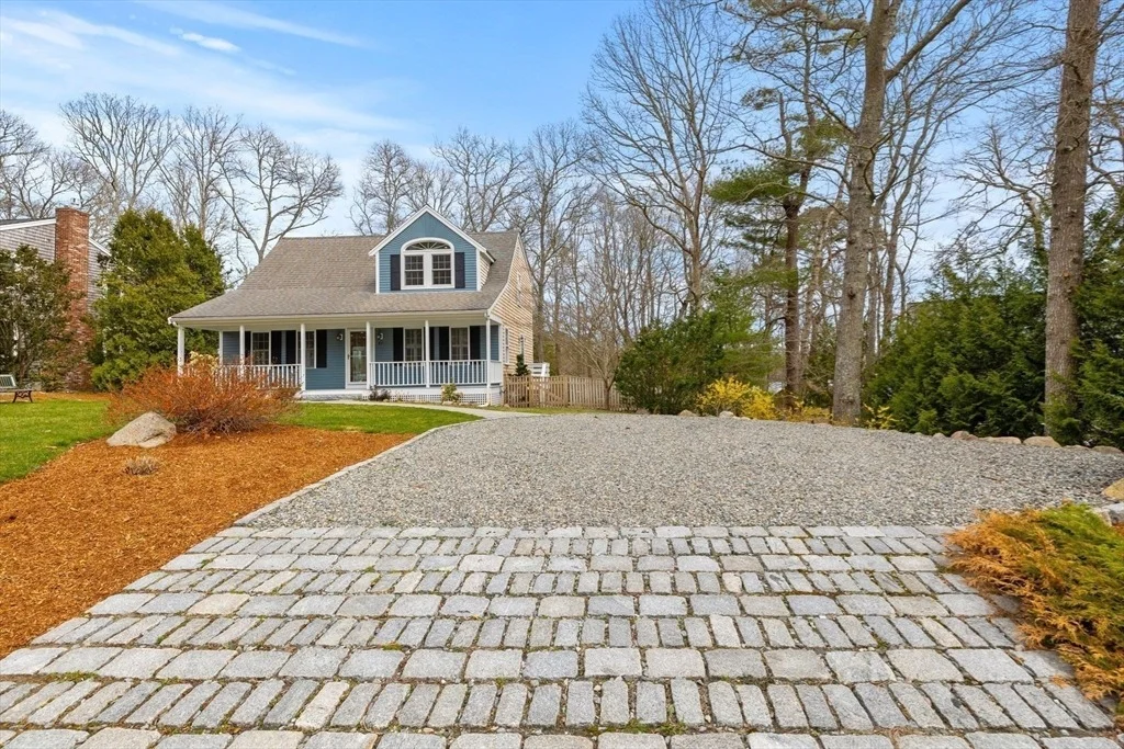 Photo of 83 Pond Circle