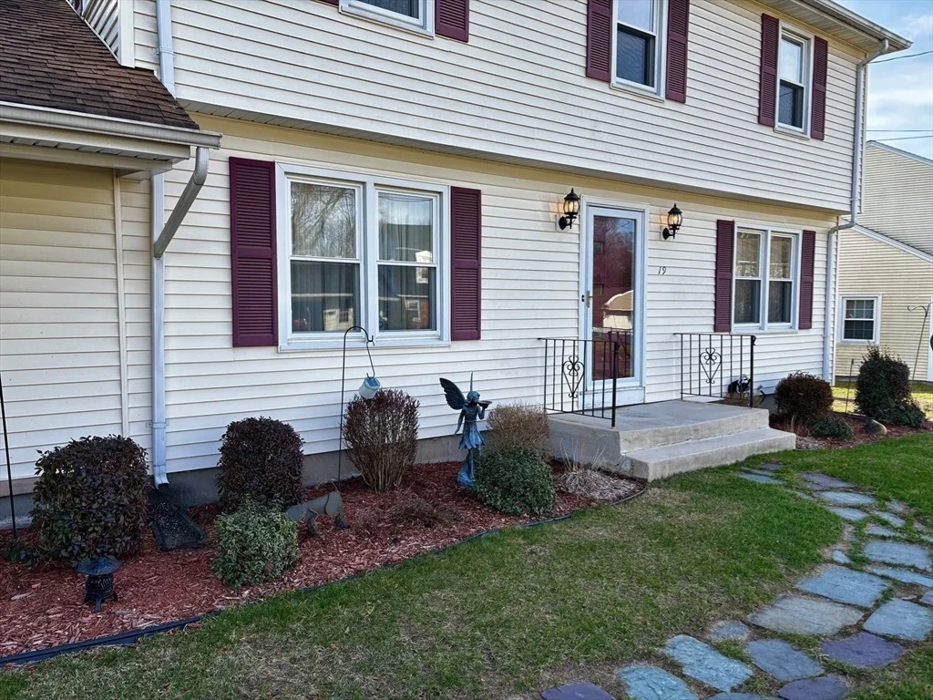 Photo of 19 Dorwin Dr