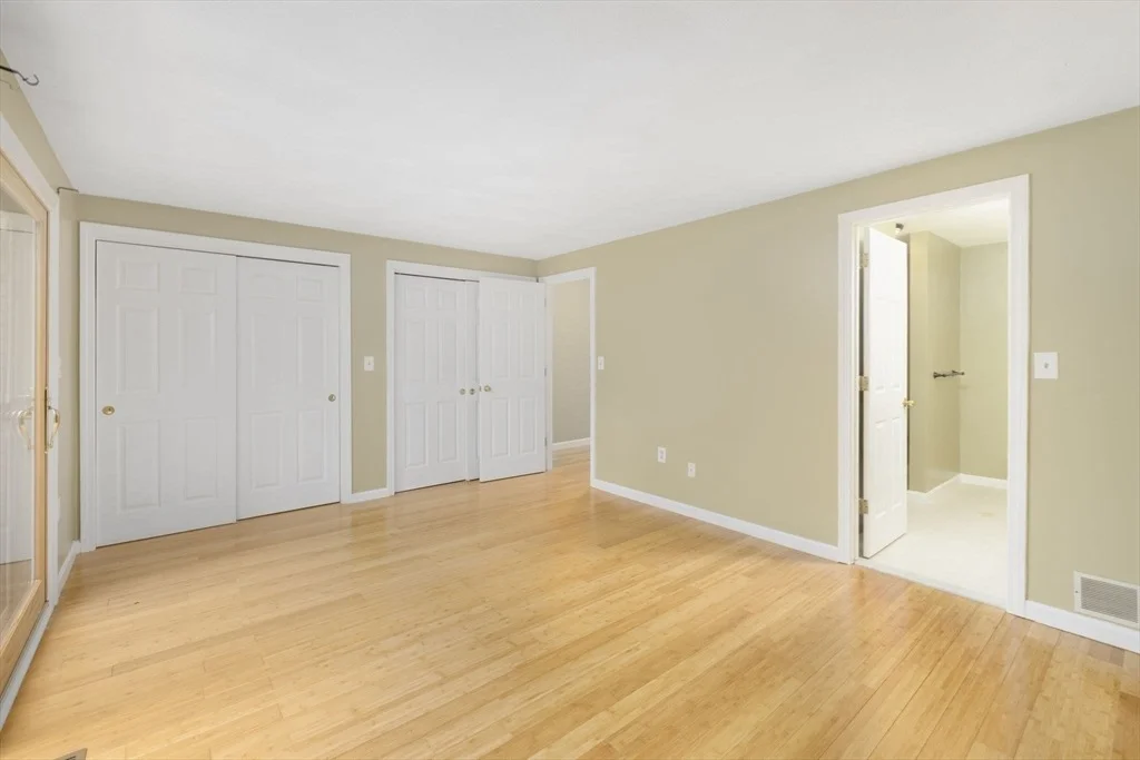 Photo of Unit 3 at 6 Deer Path