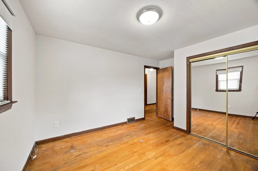 Photo of 115 Bemis Rd