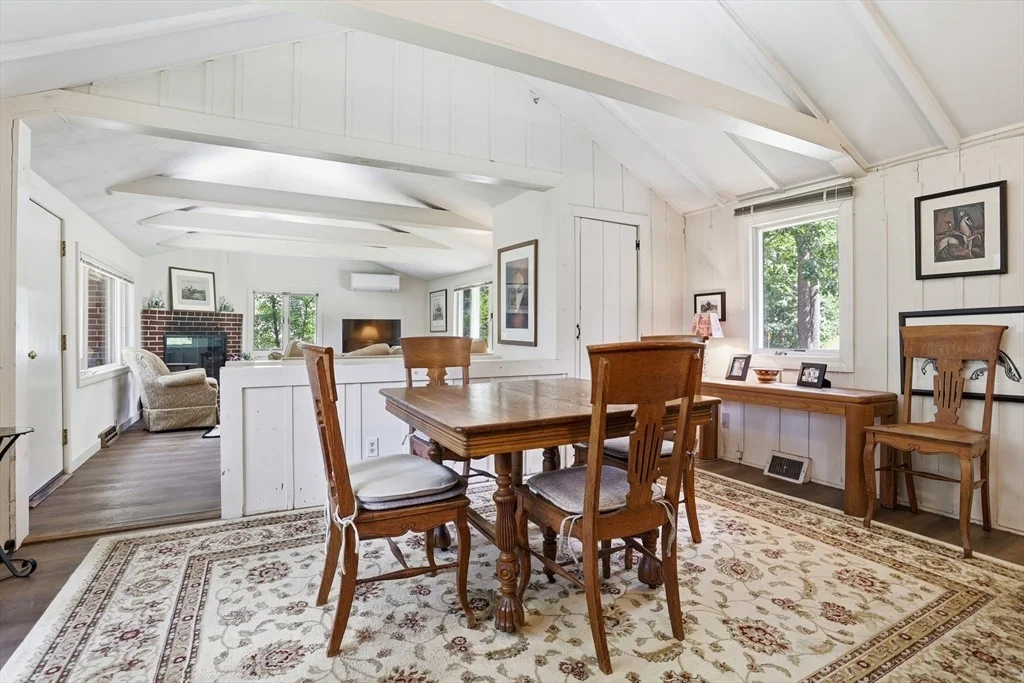 Photo of 24 Forest Rd