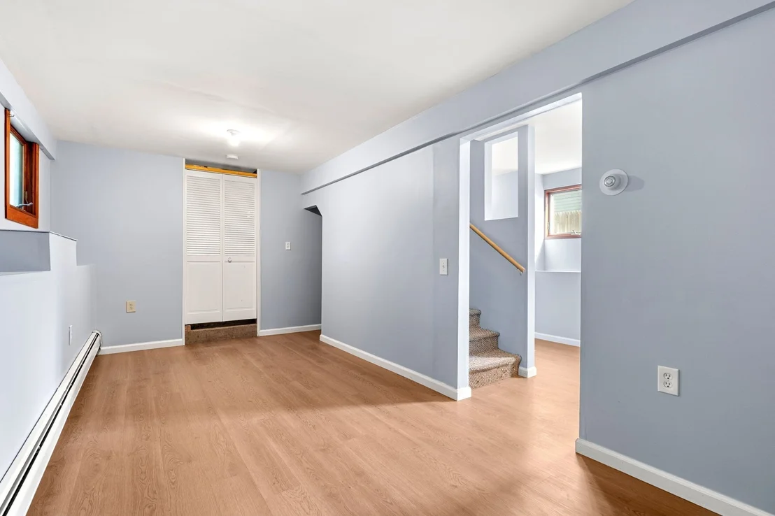 Photo of 222 Sprague St