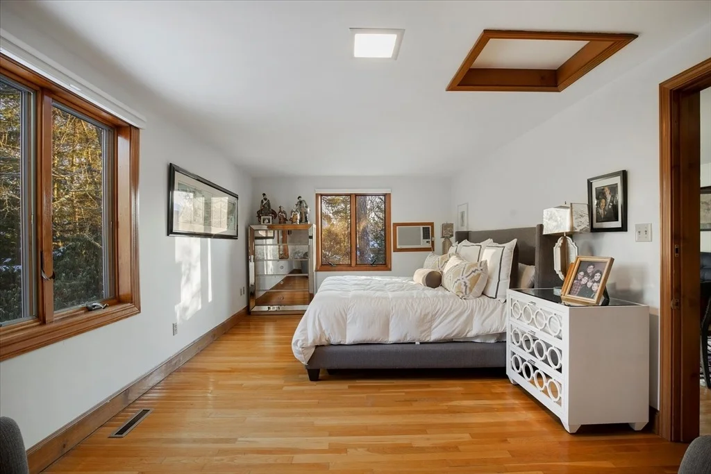 Photo of 443 Elliott Road