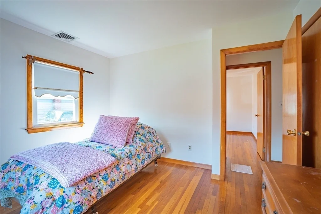 Photo of 7 Cedarcrest Rd