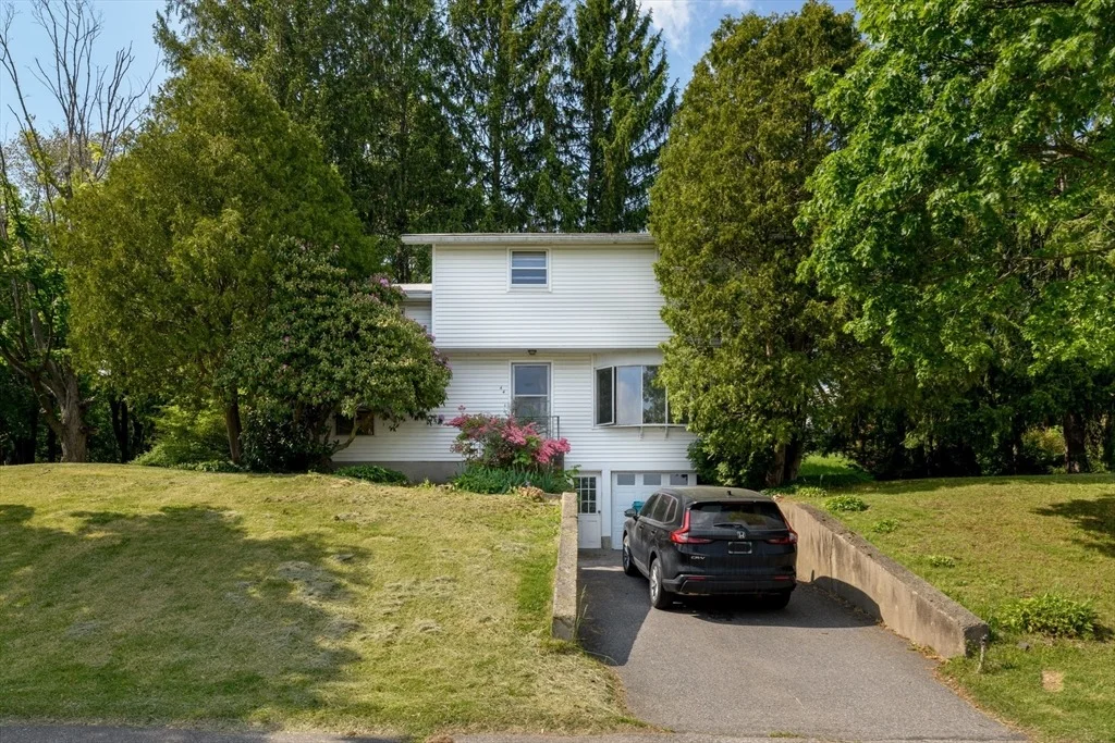 Photo of 44 Fort Meadow Drive
