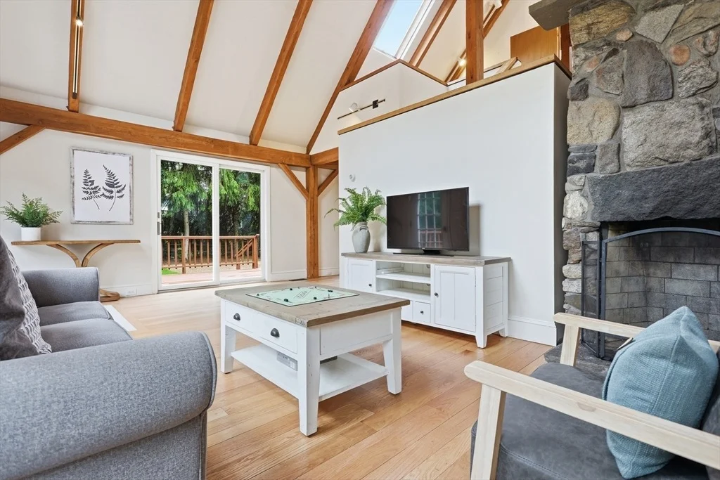 Photo of 17 Orchard Dr