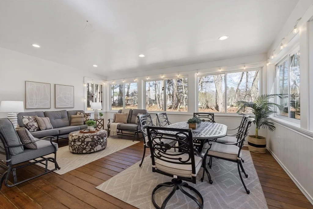 Photo of 1 Carlton Dr
