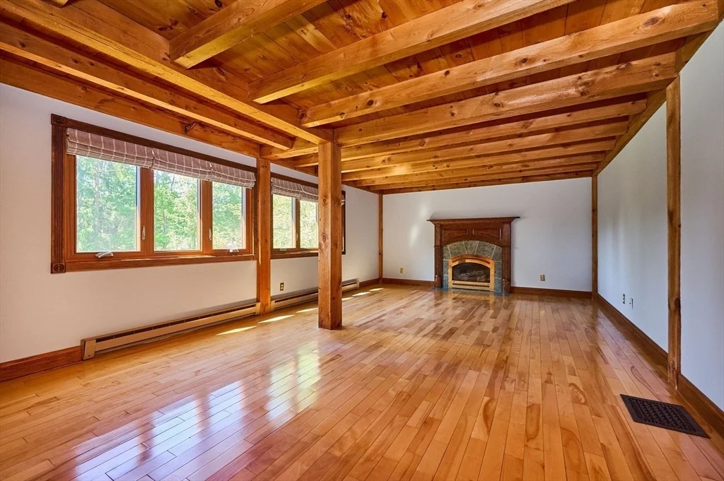 Photo of 10 Hunters Hill Cir