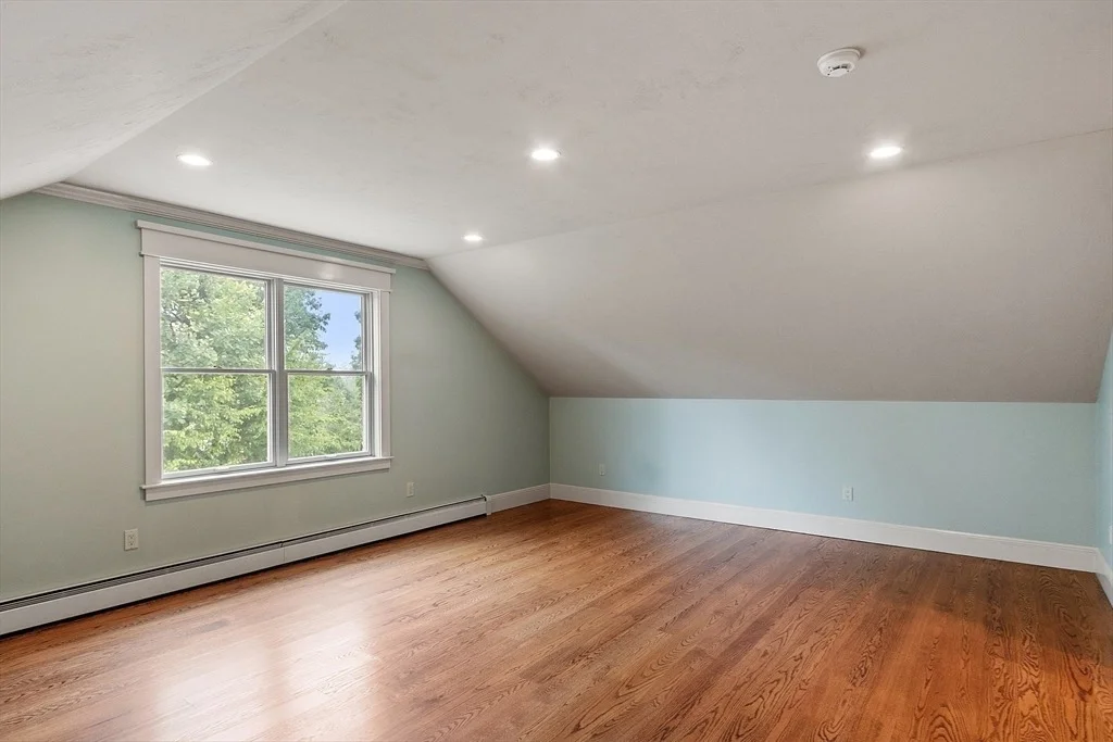 Photo of 9 Sequoia Dr