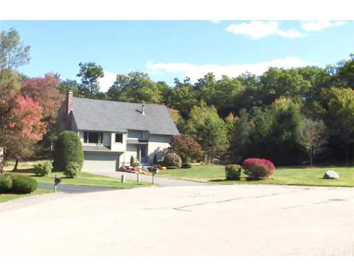 Photo of 30 Michael Ln