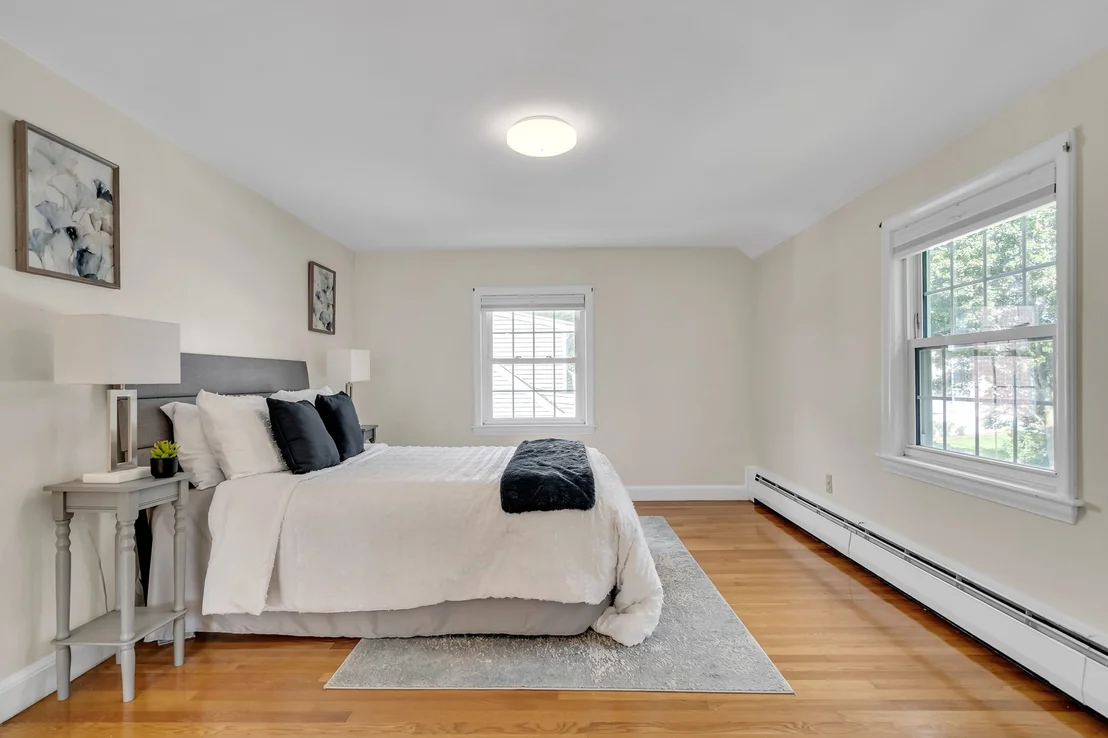 Photo of 33 Stowecroft Rd
