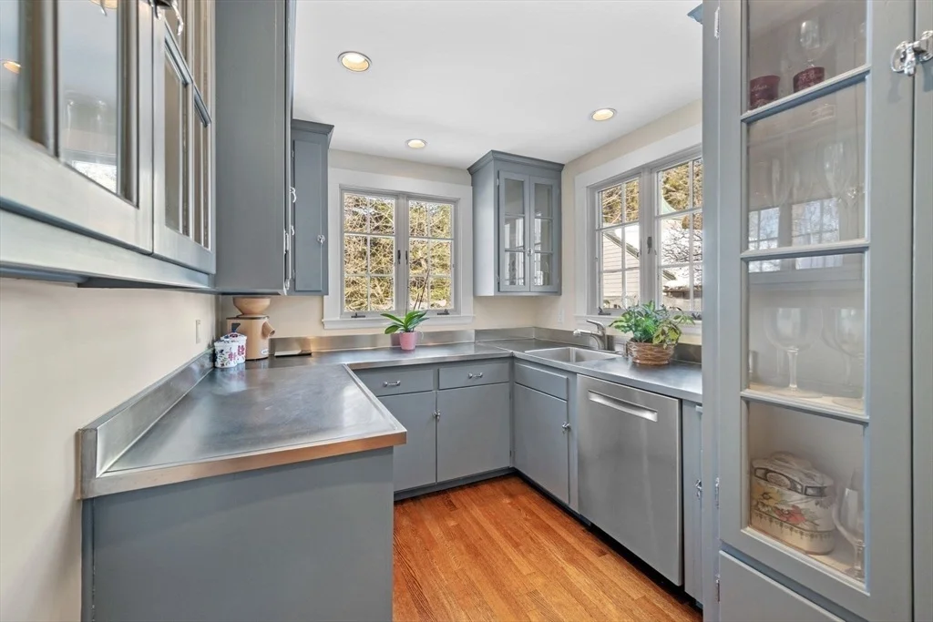 Photo of 45 Forest Ave
