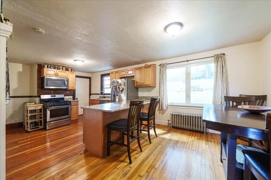 Photo of 25 Marilyn Drive