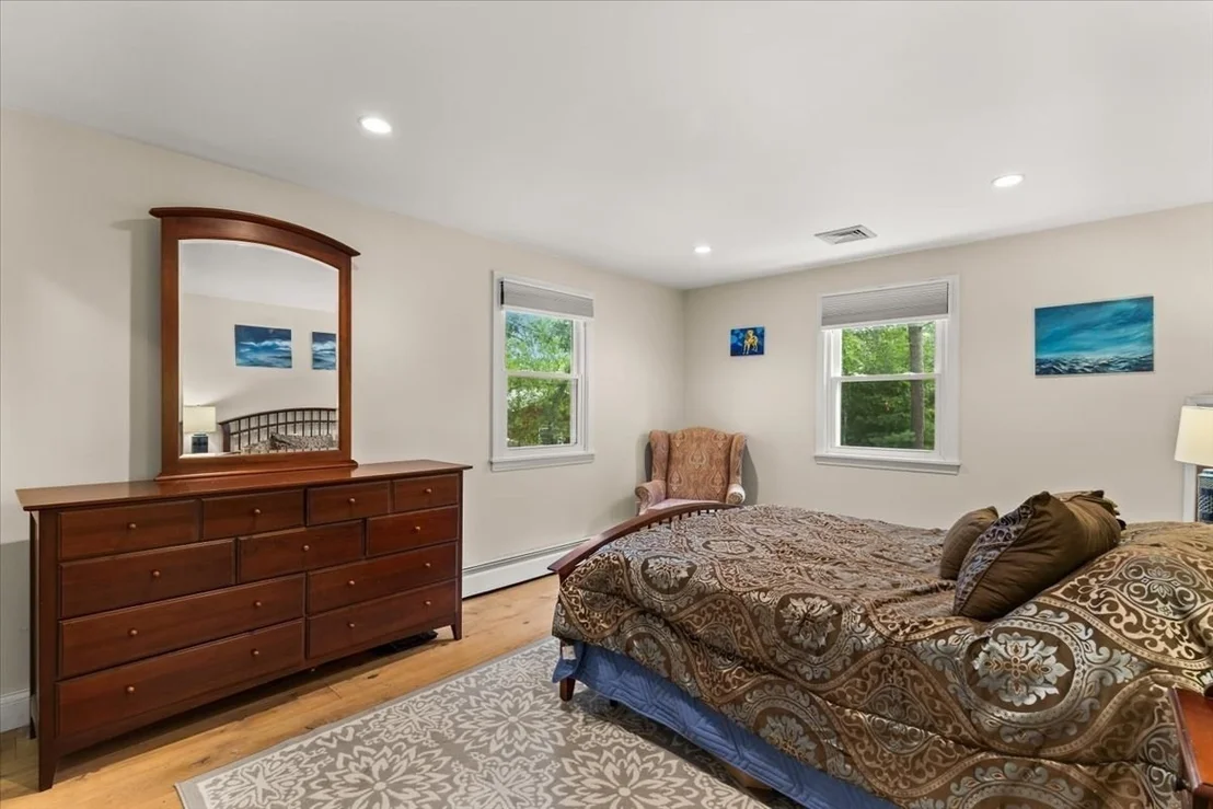 Photo of 84 Eel Pond Rd
