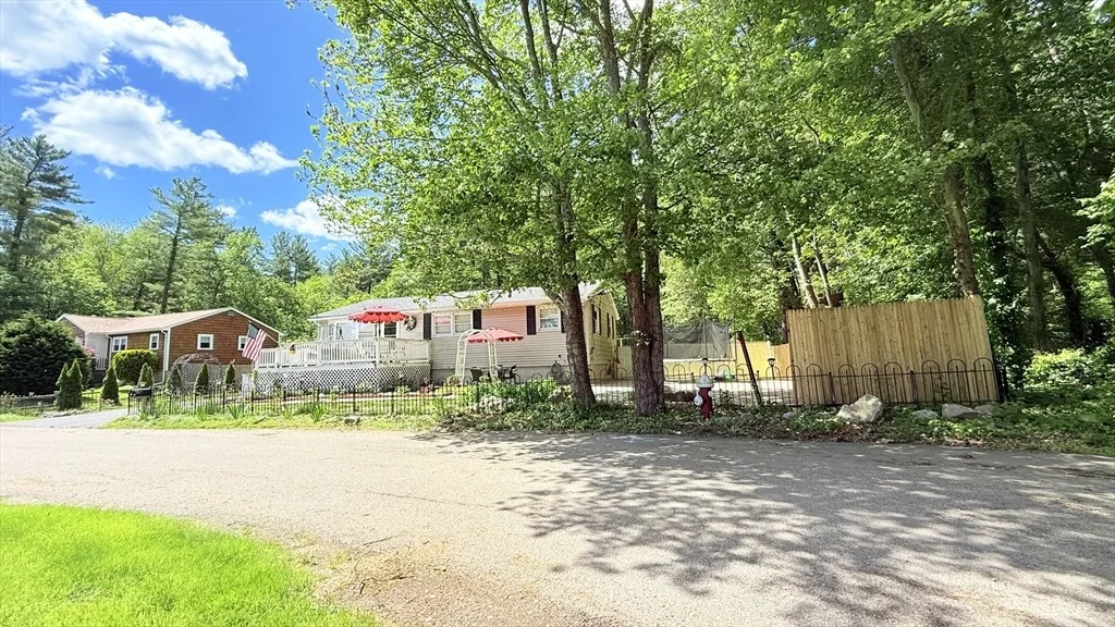 Photo of 9 Willow Rd
