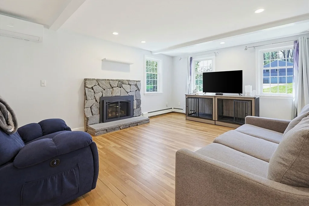Photo of 6 Duggan Dr